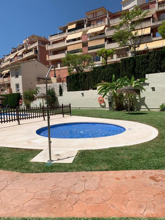 Encantador Piso Con Terraza Y Piscina Apartment Benalmadena Exterior photo